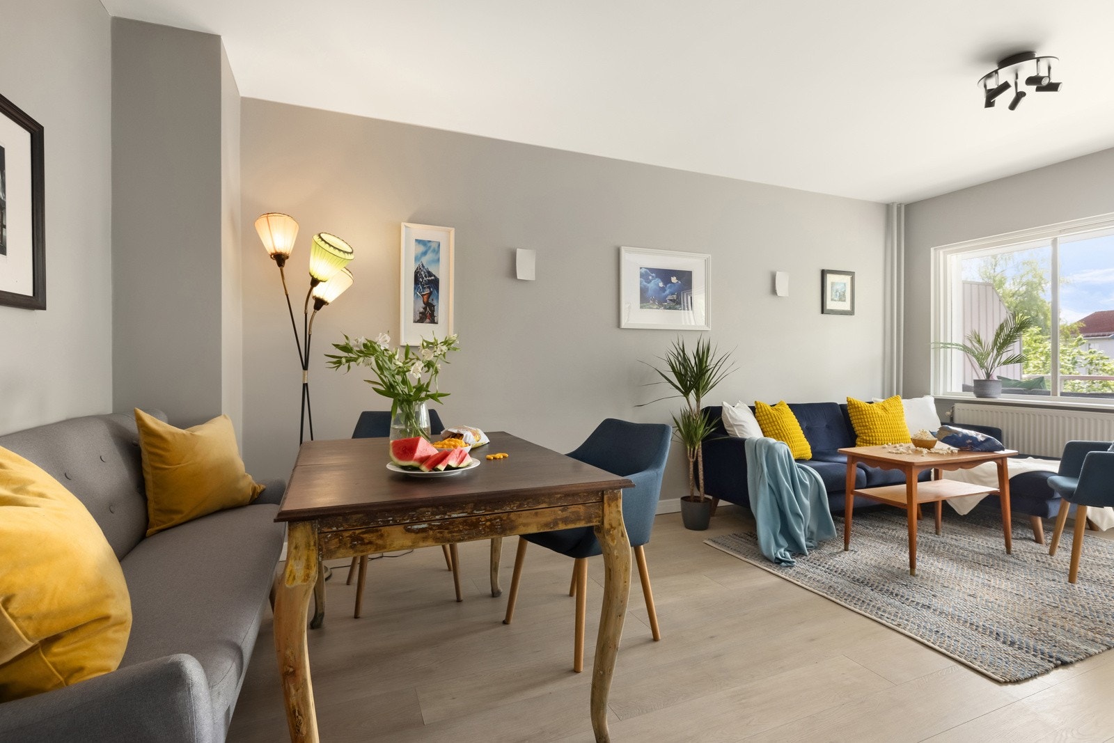 Stuen har gode innvendige lysforhold Galleribilde