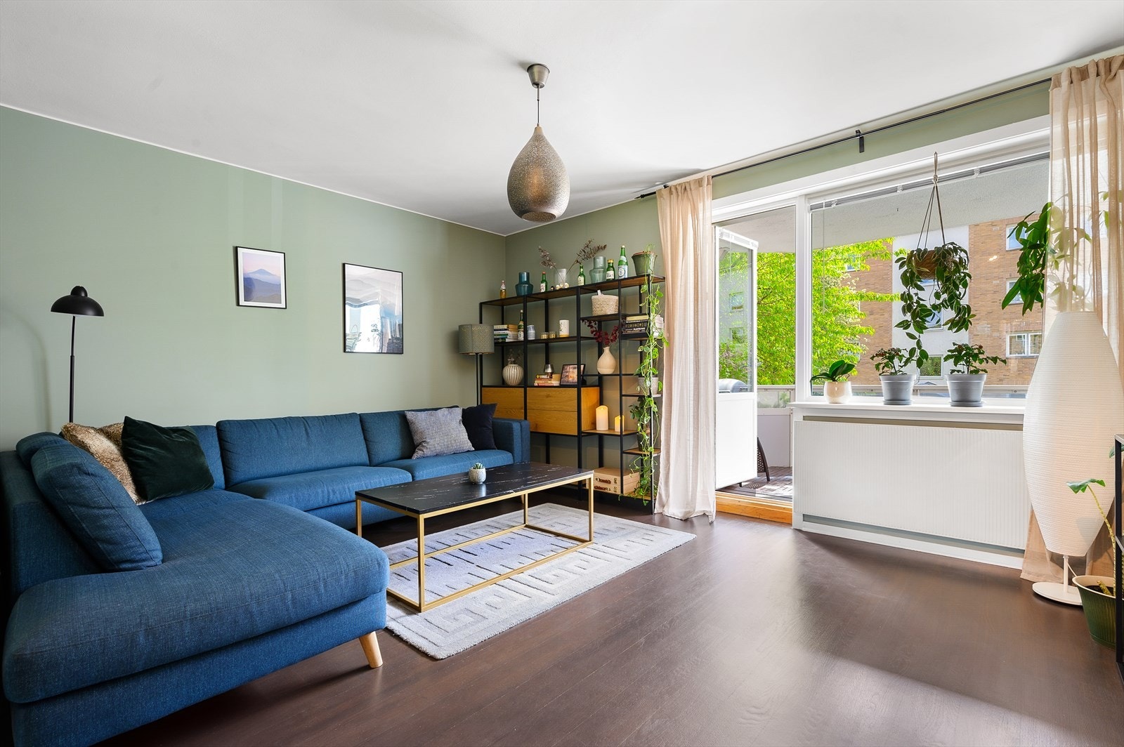 Duy Vidar Tang v/EiendomsMegler 1 ønsker deg velkommen til Rugveien 10! Galleribilde