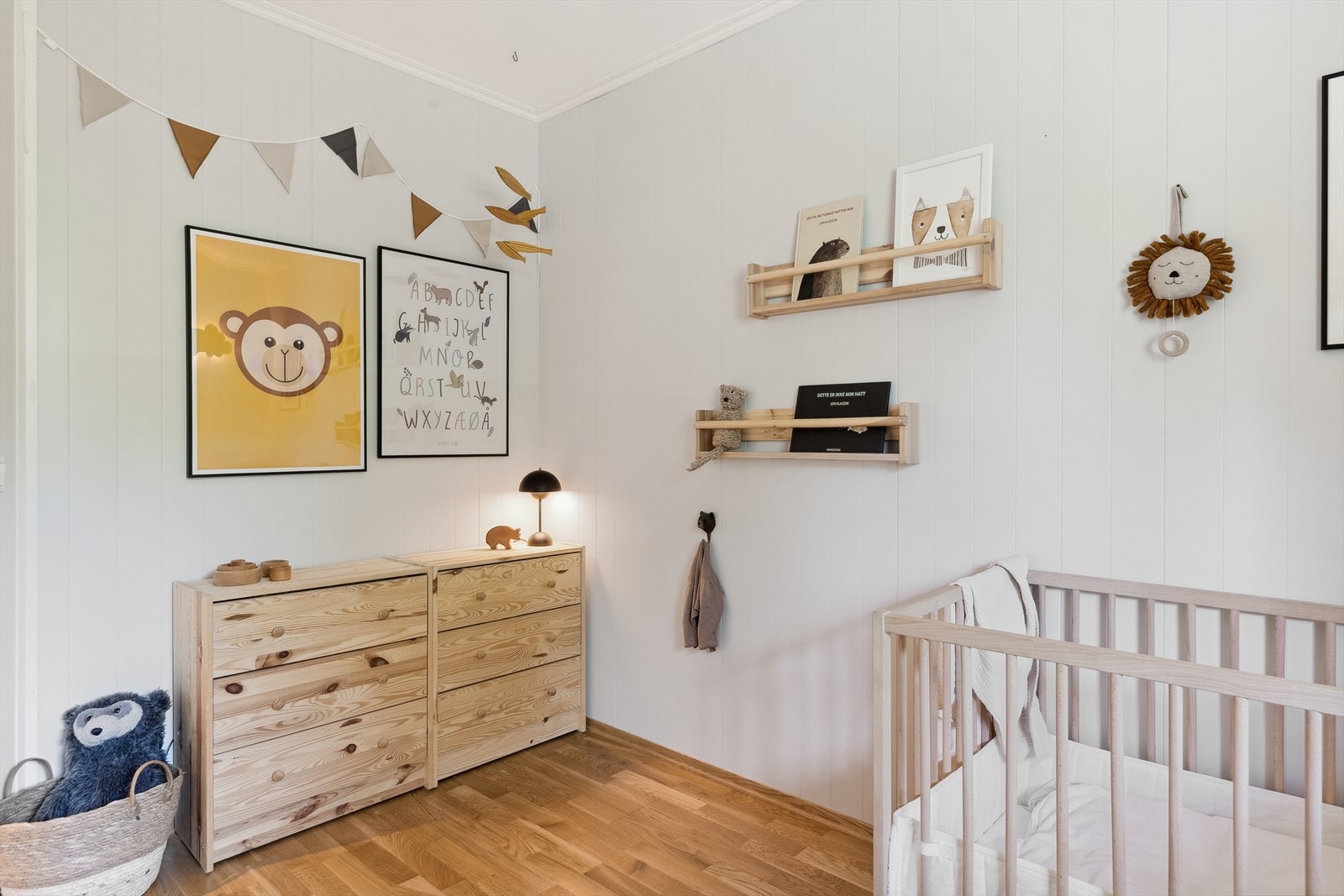 Lyse farger sørger for en behagelig atmosfære på soverommene. Galleribilde