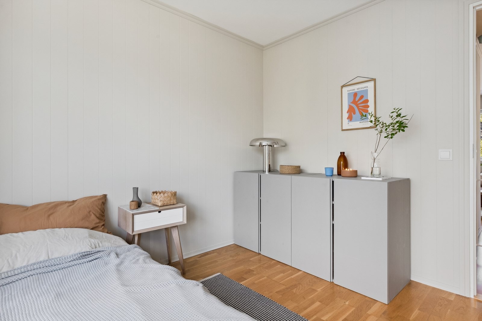 Alle soverommene har plass til skap eller andre garderobeløsninger. Galleribilde