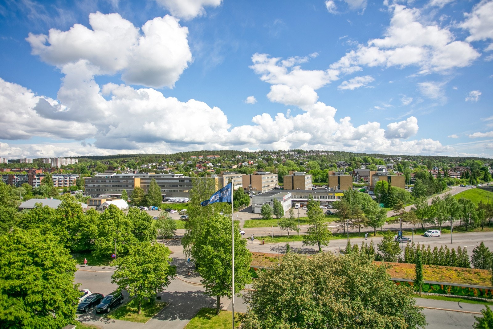 Flott utsikt til Hellerud... Galleribilde