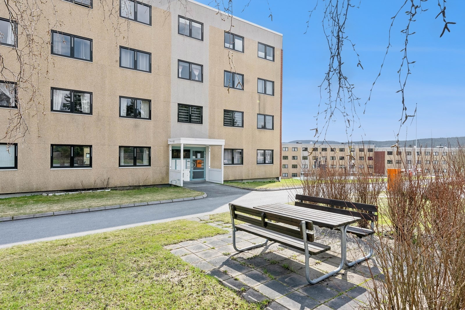 Leiligheten ligger i et barnevennlig og populært boligområde på Finstadjordet i Lørenskog kommune. Galleribilde