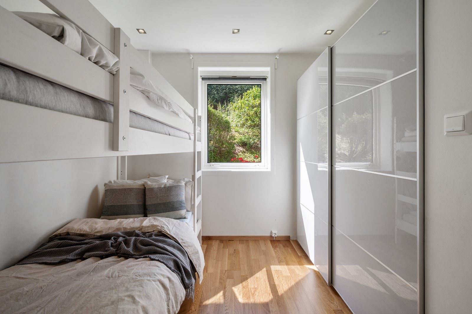 - Passer perfekt som barne- eller gjesterom - Galleribilde