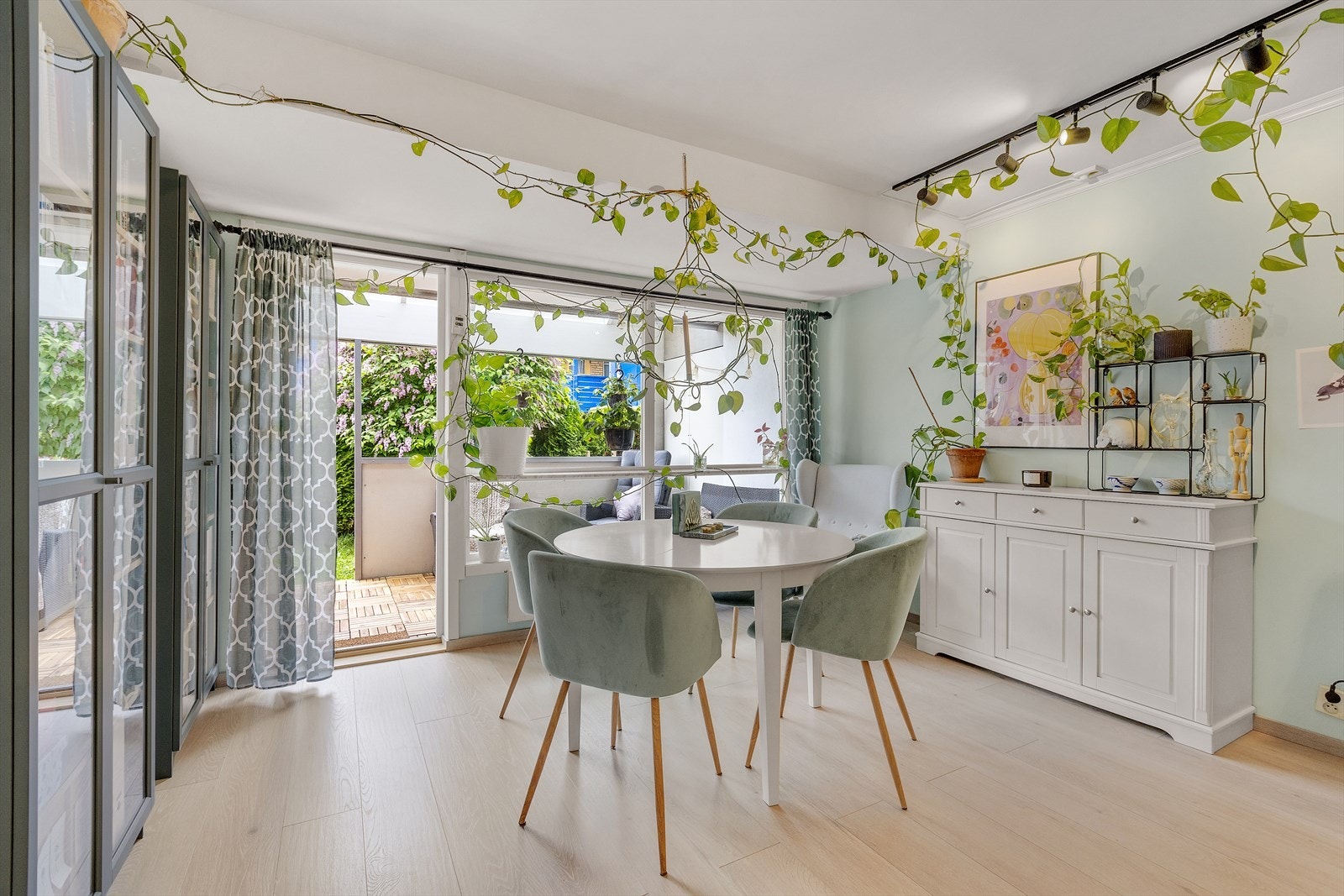 - Velkommen til Kantarellen Terrasse 25, presenteres av Vetle Høystad Rødje v/ Nordvik Grünerløkka! - Galleribilde