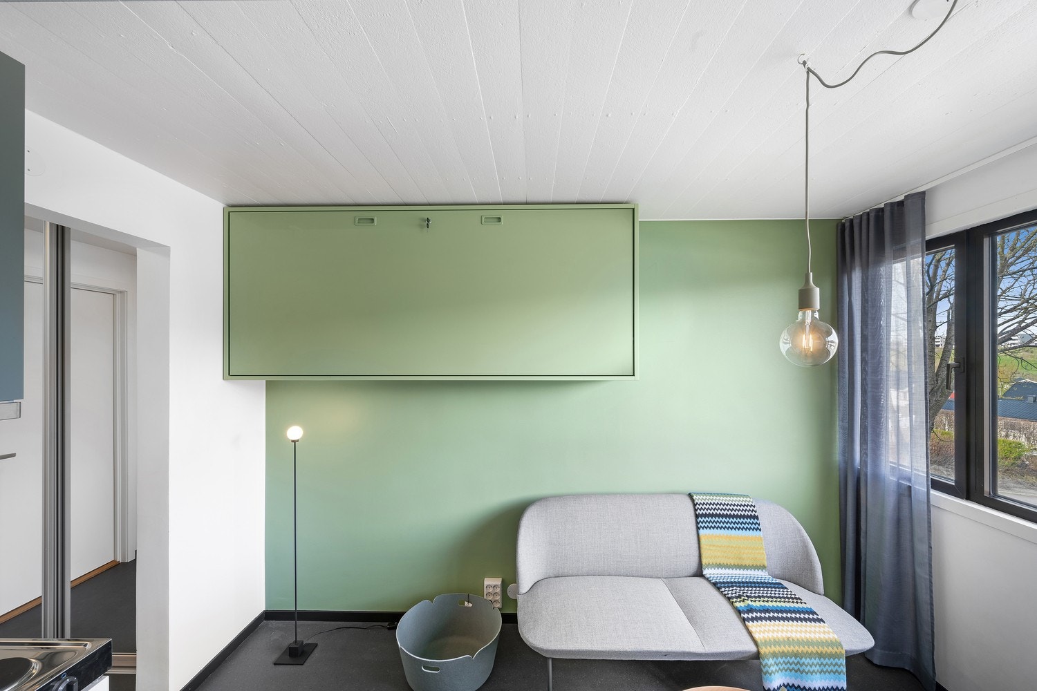 Effektiv 1-roms leilighet totaloppusset i 2023 med eget bad og kjøkken på fantastiske Byåsen! Galleribilde