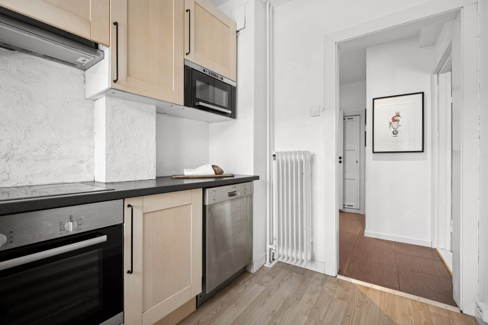 Alle hvitevarene på kjøkken medfølger Galleribilde