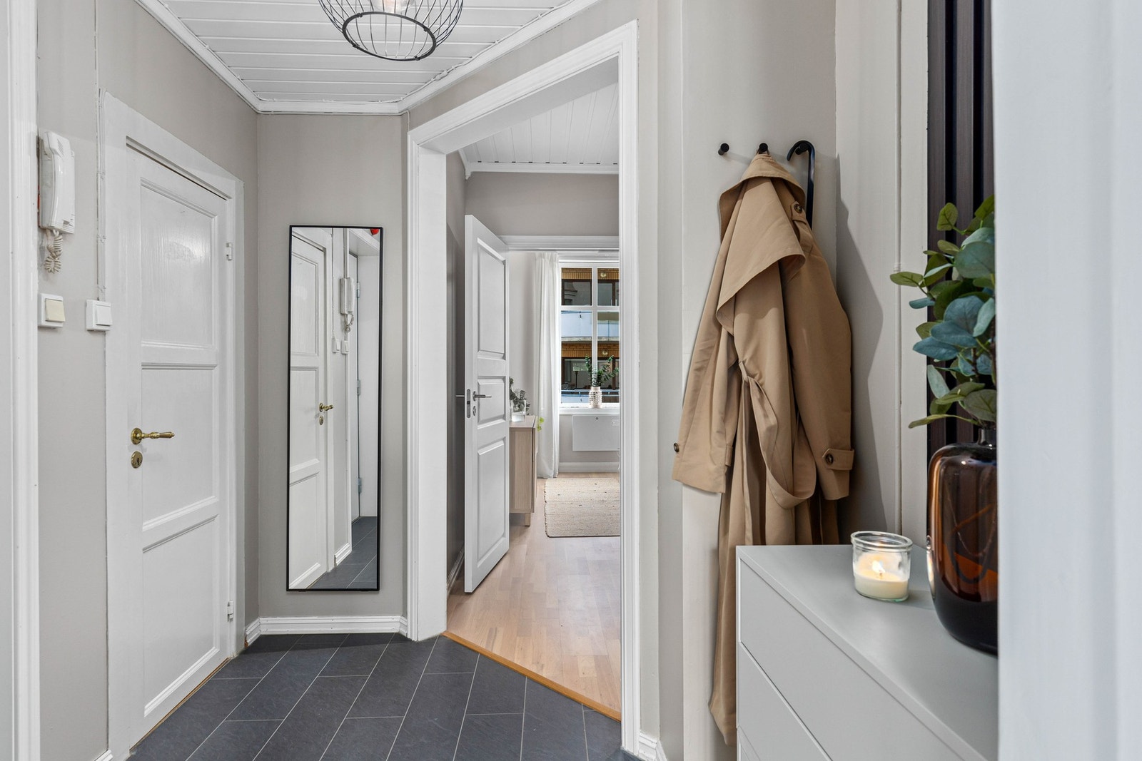 Hyggelig og innbydende entré. Galleribilde