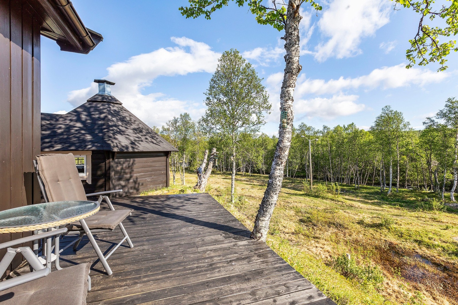 Terrassen er på ca.90 kvm. Galleribilde