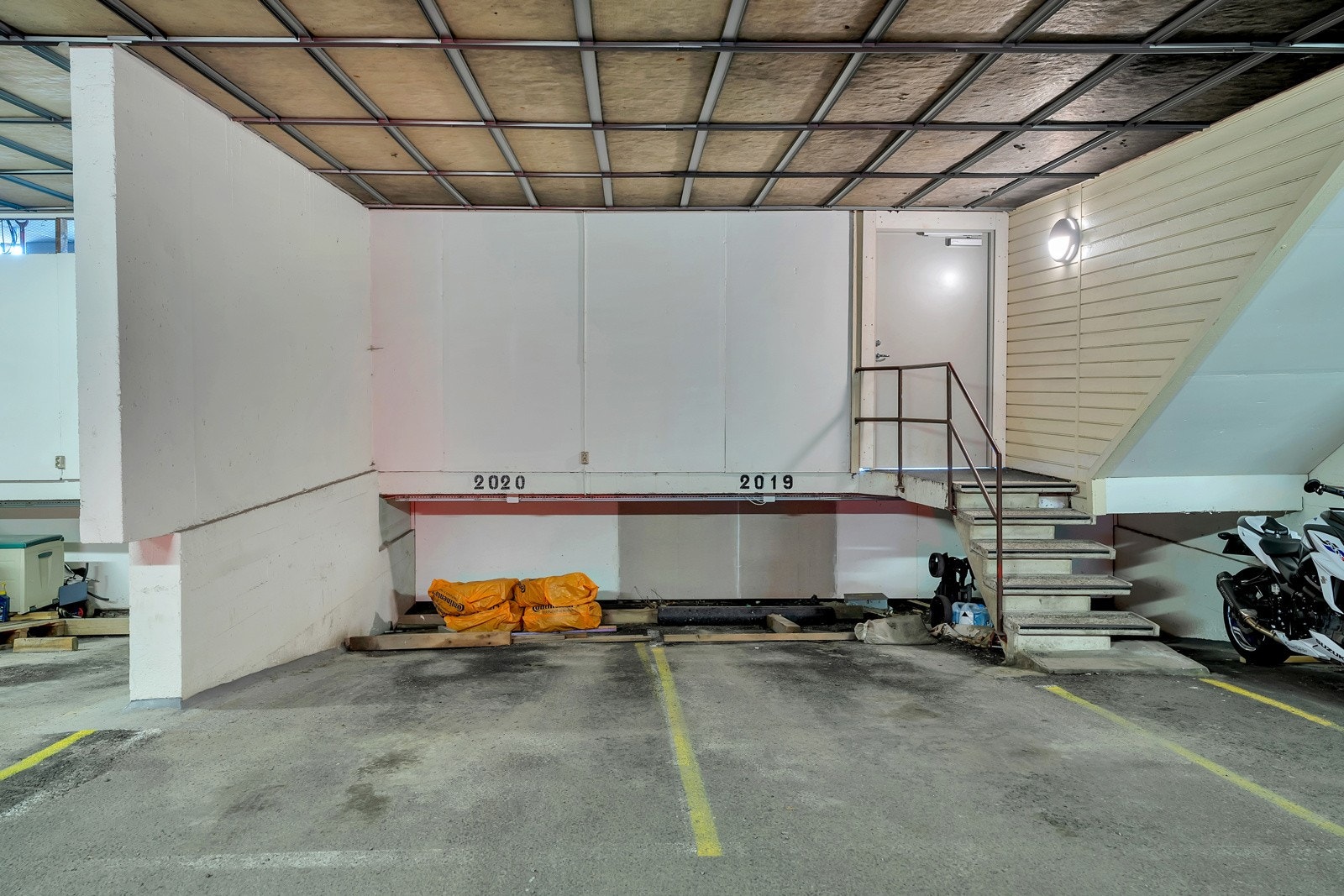 Følger p-plass i lukket anlegg Galleribilde