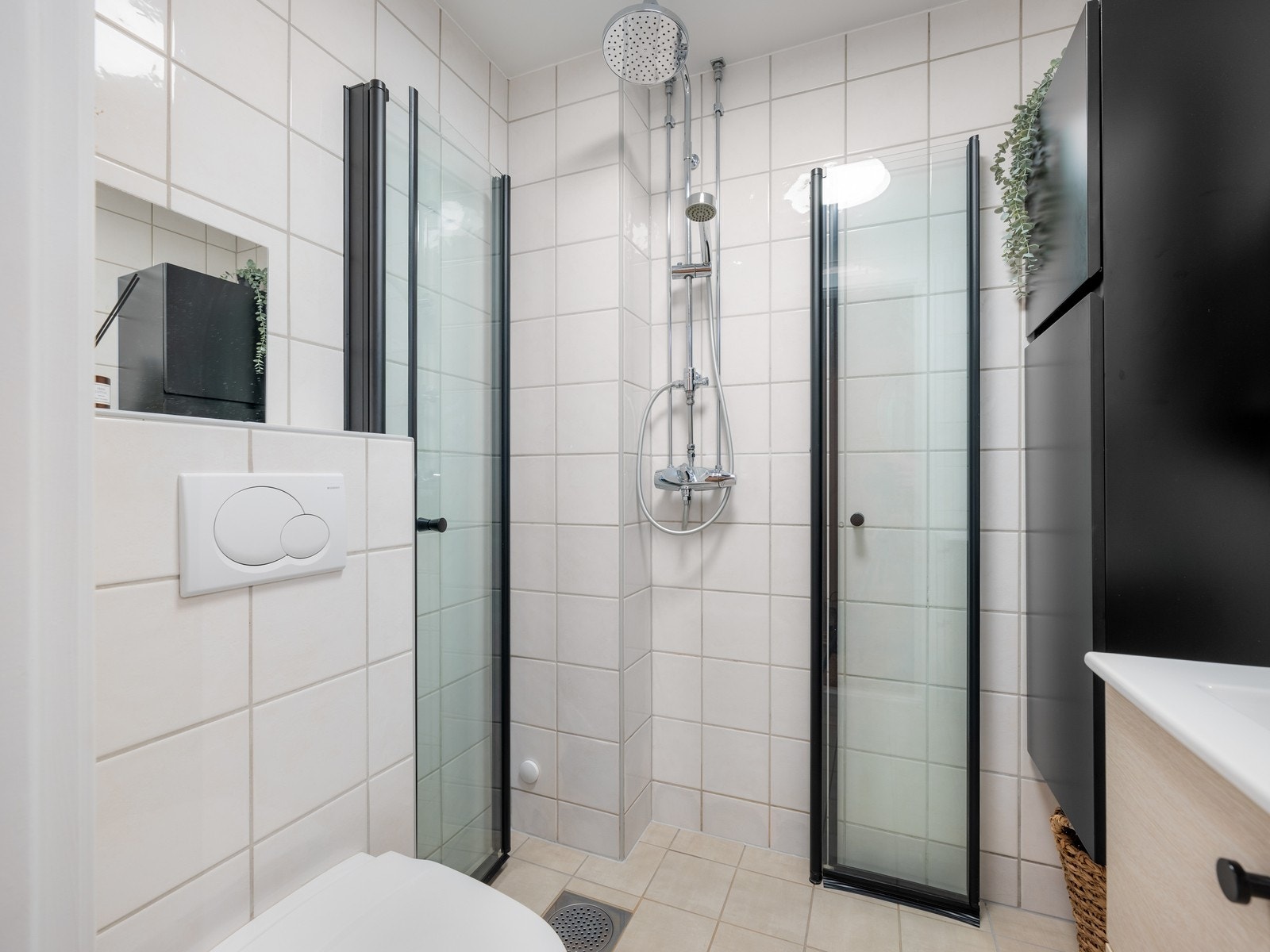 Nye varmekabler, støp og membran på gulv i 2022. Galleribilde