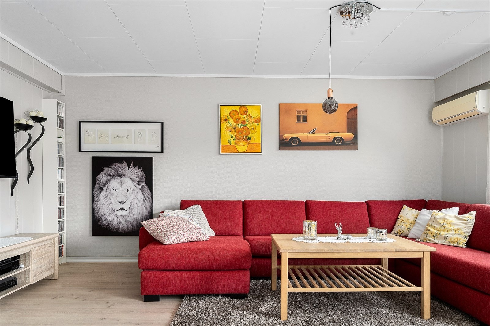 Her er det montert varmepumpe. Det er opplyst at varmepumpen ikke har vært i bruk på flere år og service/kontroll må påregnes. Galleribilde