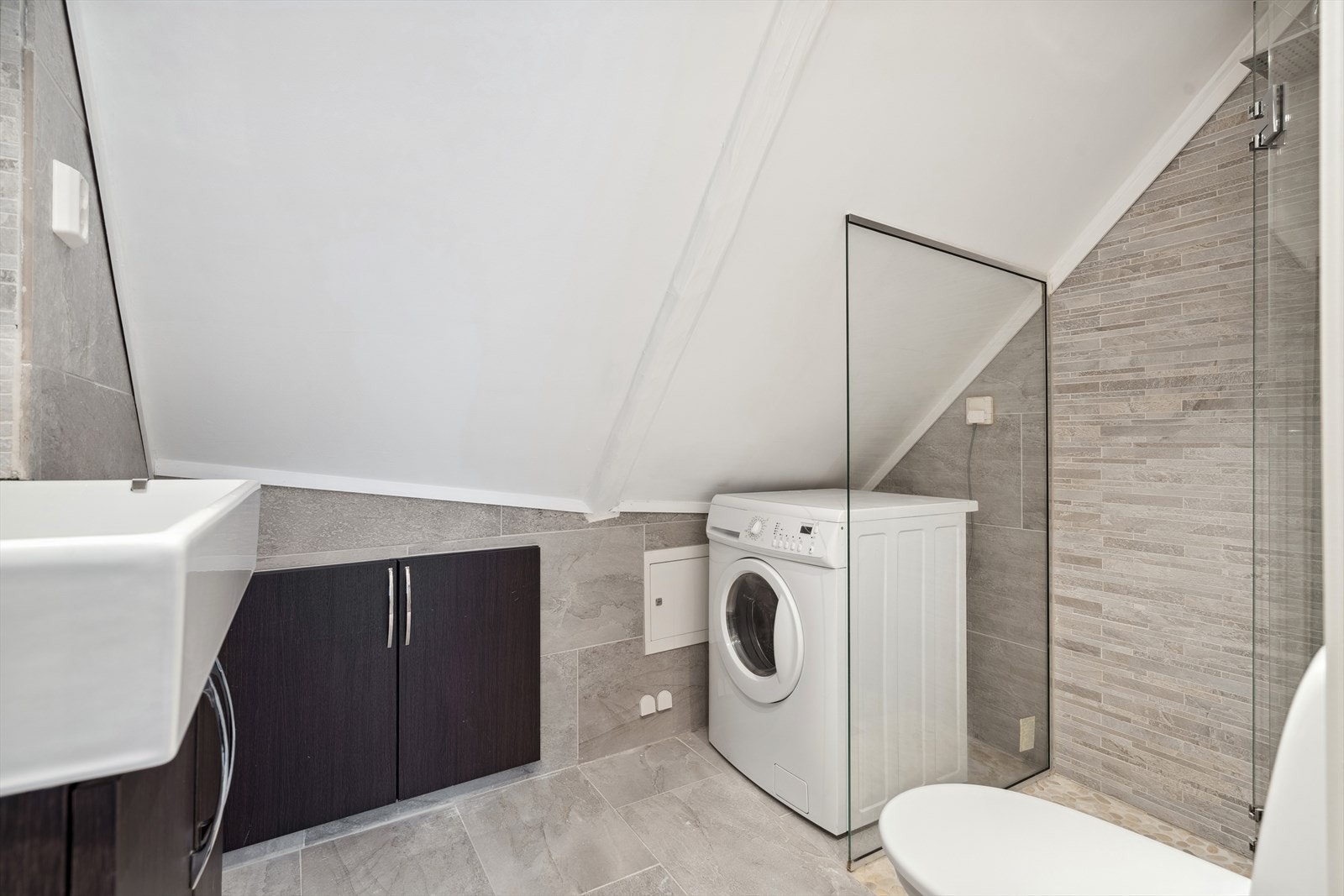 Bad/wc med opplegg for vaskemaskin. Galleribilde