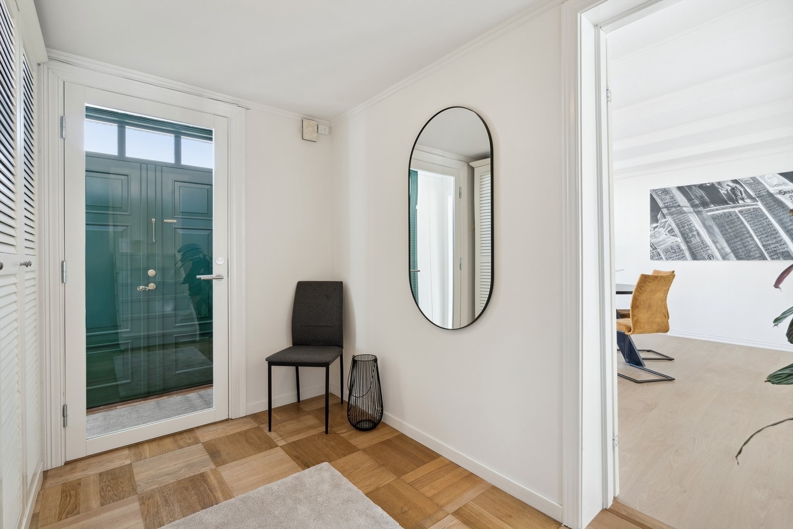 Velkommen inn i gangen. Galleribilde