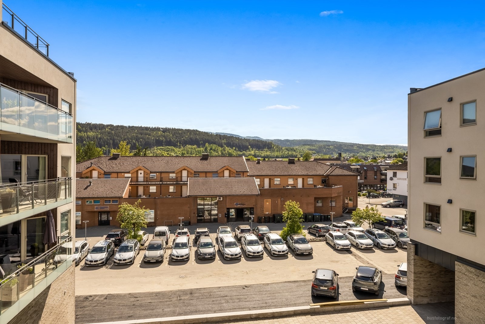 Utsyn fra balkong Galleribilde