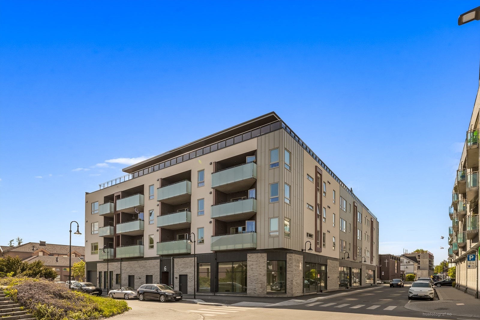 Bygget har heis. Det er også livsløpsstandard innvendig. Galleribilde