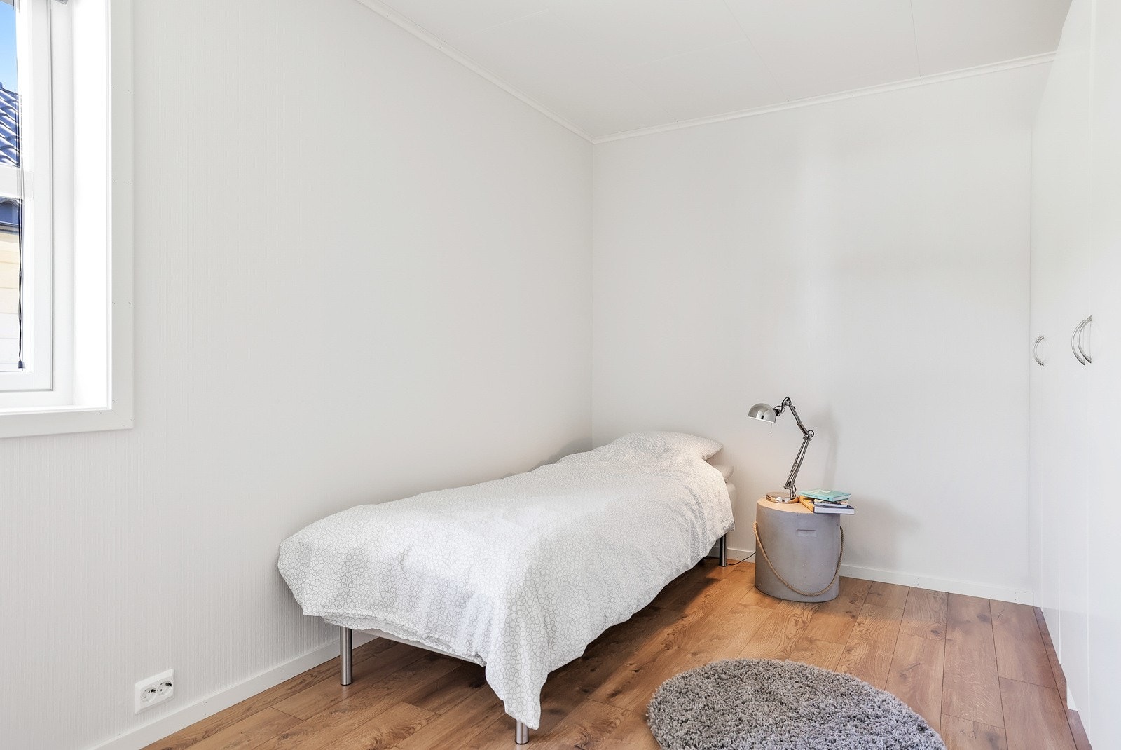 I første etasje er det ett soverom. Galleribilde