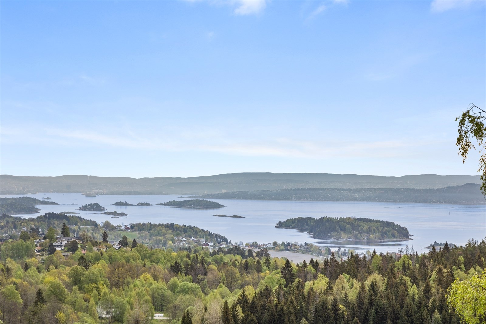 Leiligheten har fantastisk utsikt over indre Oslofjord. Galleribilde