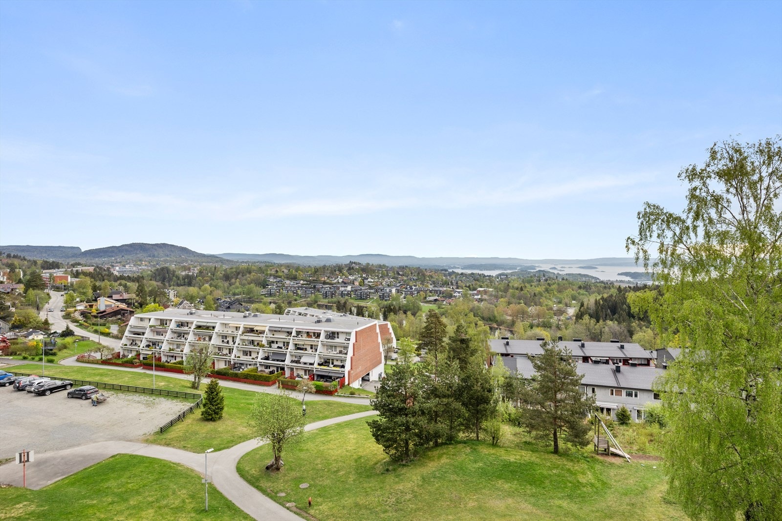 Utsikten fra eiendommen. Galleribilde