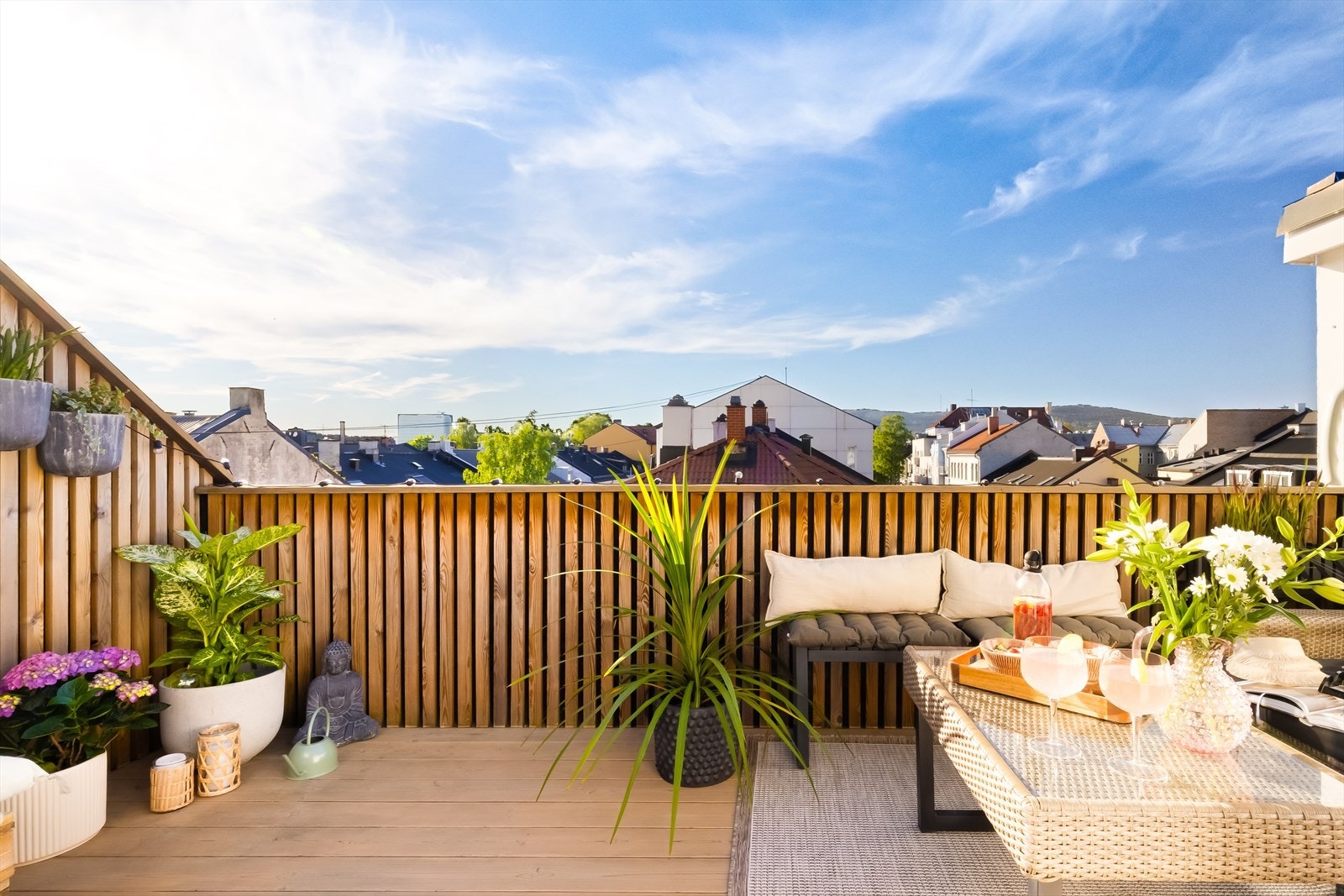 Boligen har en fantastisk takterrasse på 11 kvm Galleribilde