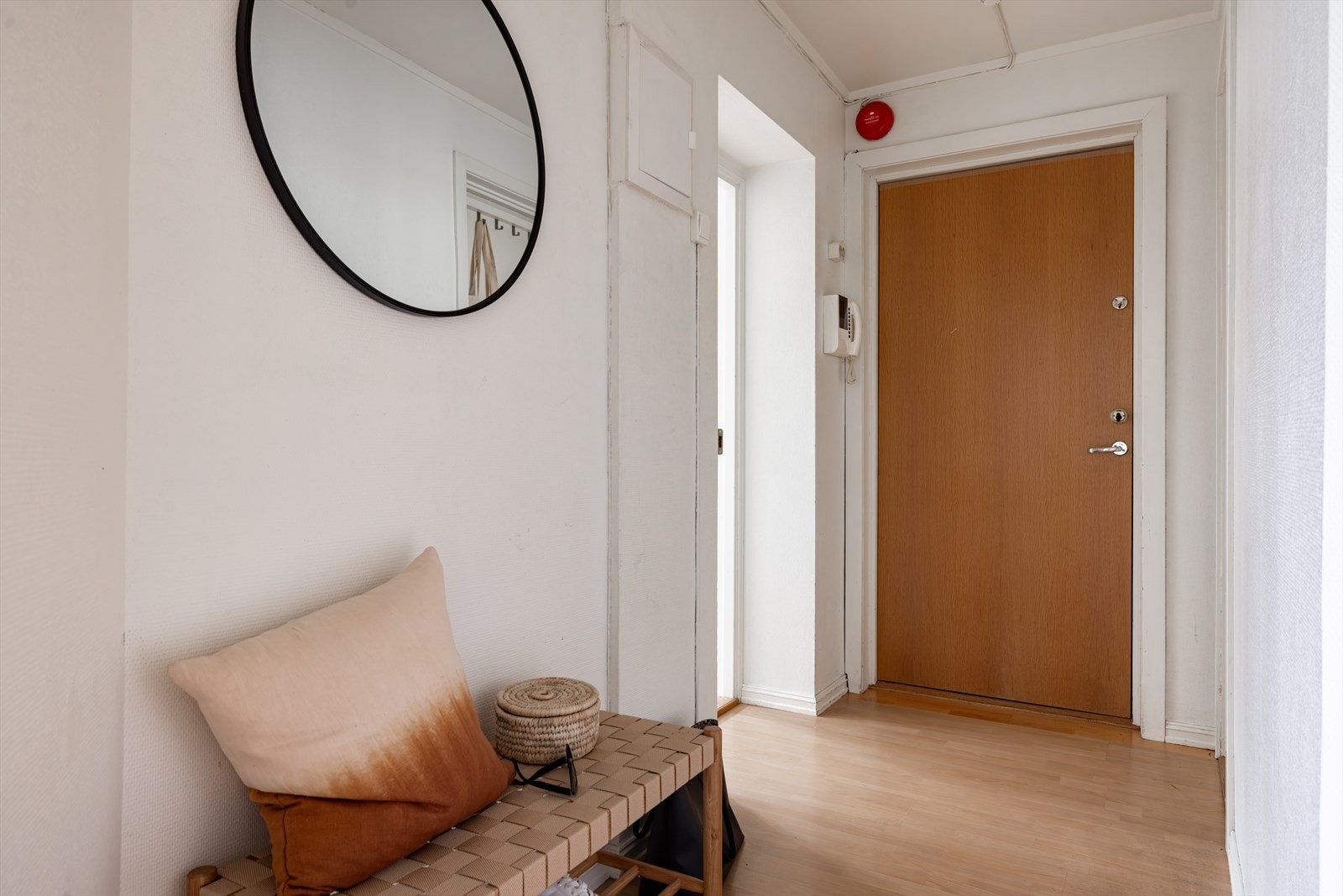 Et innbydende inngangsparti ønsker deg velkommen. Galleribilde