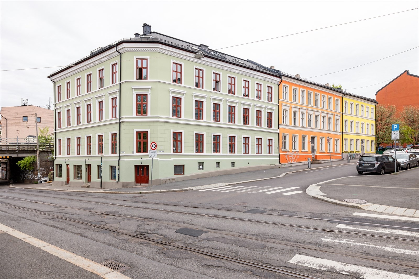 Arups gate 2 ligger i en fargerik og koselig gate. Galleribilde