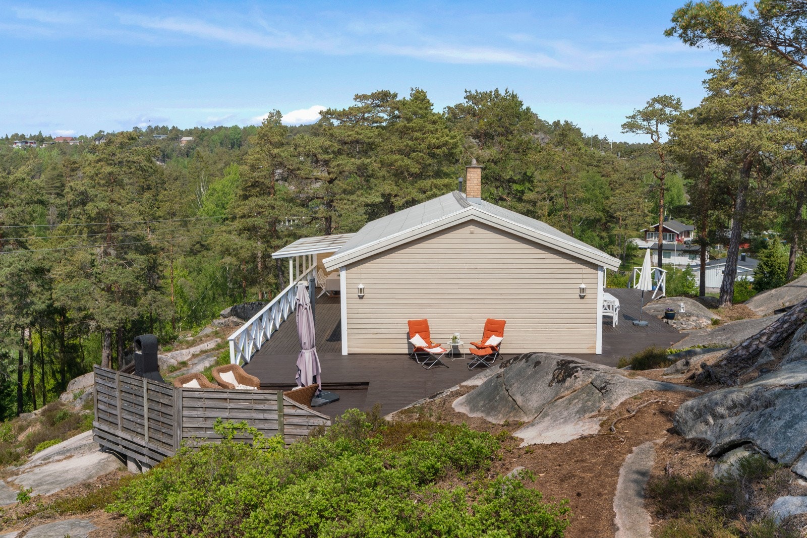 En flott hytte for familien, i rolige omgivelser. Galleribilde