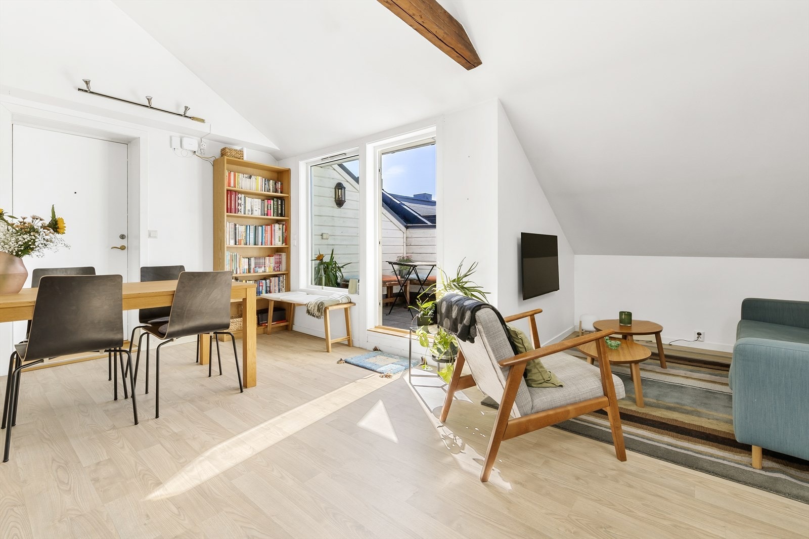 Sander H. Skrettingland v/EiendomsMegler 1 har gleden av å presentere Håkons gate 18A. Velkommen til visning. Galleribilde