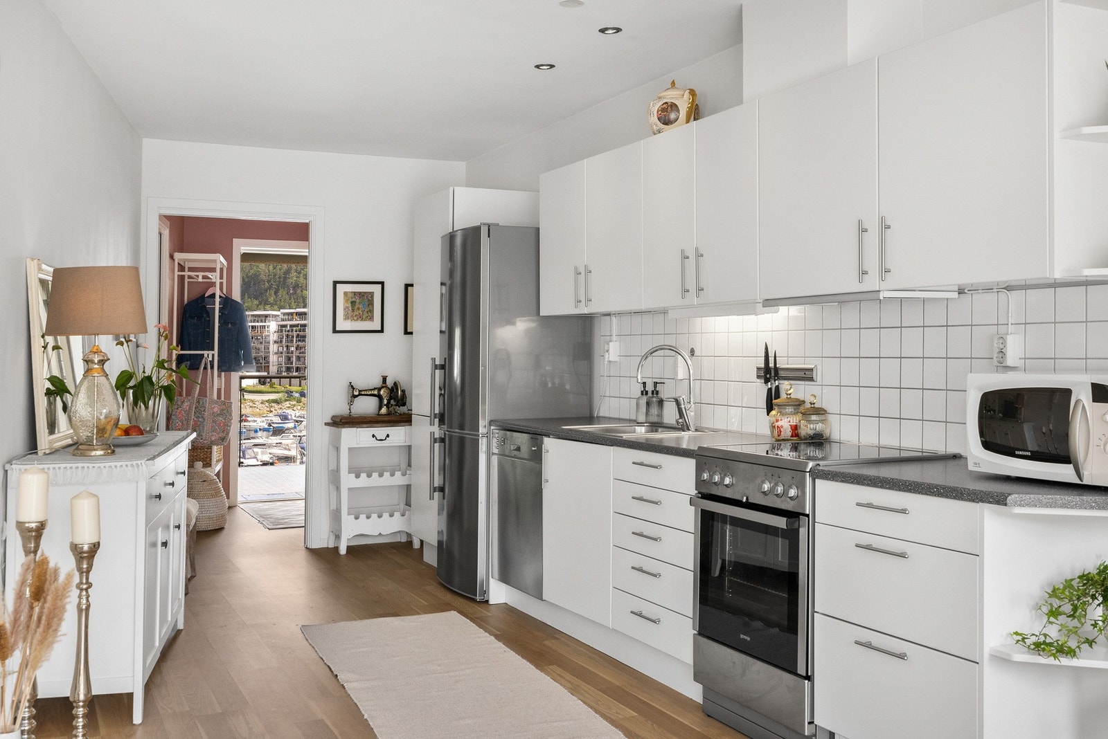 Kjøkkenventilator fra 2019 tilsluttet boligens ventilasjonsanlegg. Galleribilde