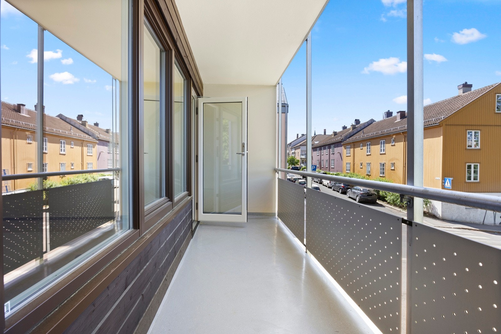 Vestvendt balkong på ca. 7 kvm. Galleribilde
