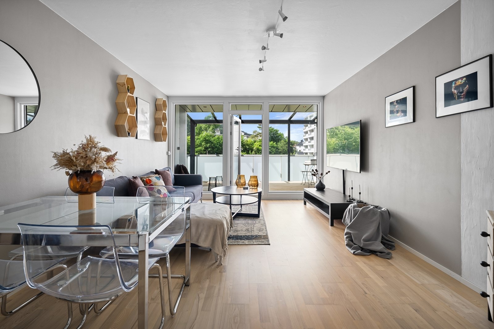 Leiligheten har en sentral, barnevennlig og solrik beliggenhet på Laksevåg Galleribilde