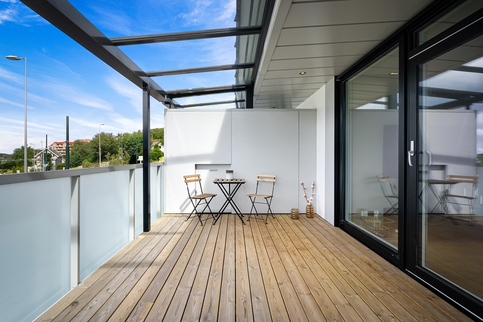 Borettslaget er rehabilitert i 2021/2022 med ny balkong, vinduer og fasade Galleribilde