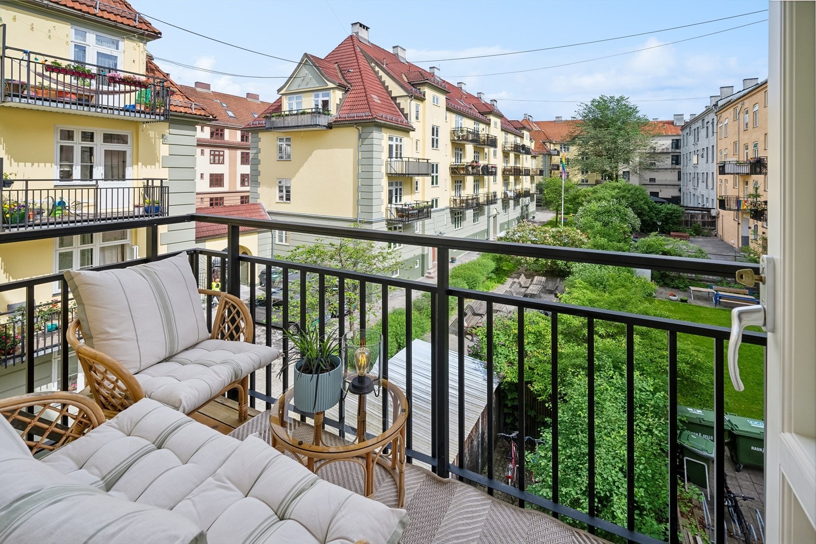 Velkommen til Trøndergata 1 A - En særdeles tiltalende 2-roms i klassisk Torhovgård Galleribilde