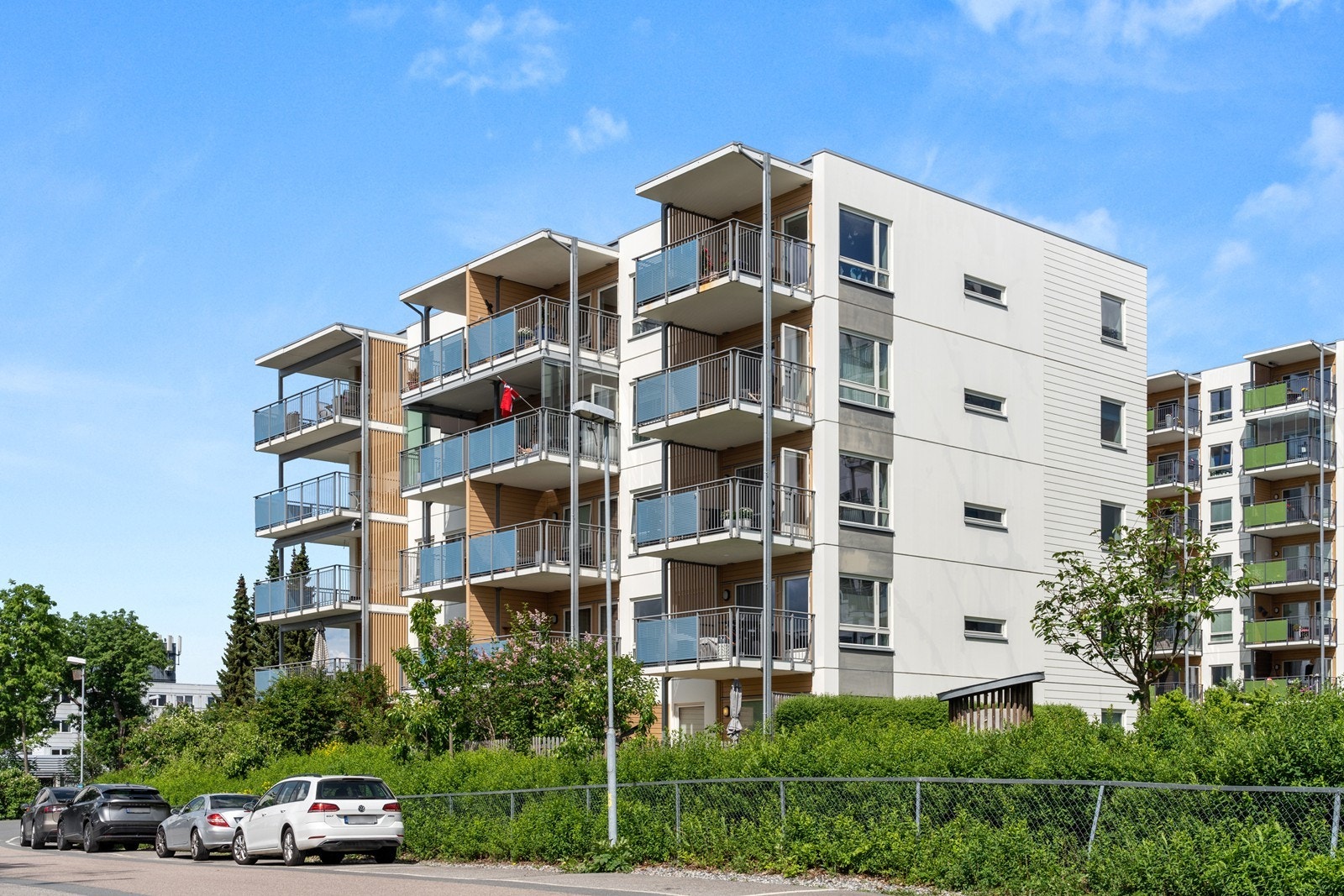 Leiligheten ligger flott til i 3. etasje. Galleribilde
