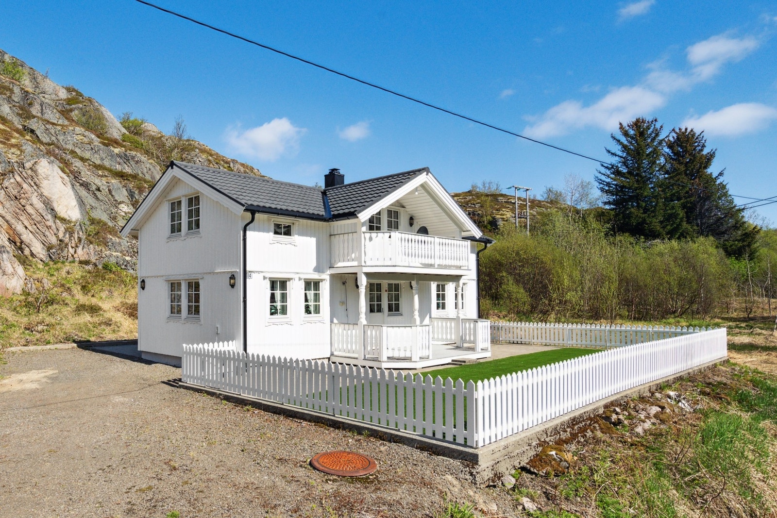 Velkommen til Våganveien 114 og til denne flotte fritidsboligen Galleribilde