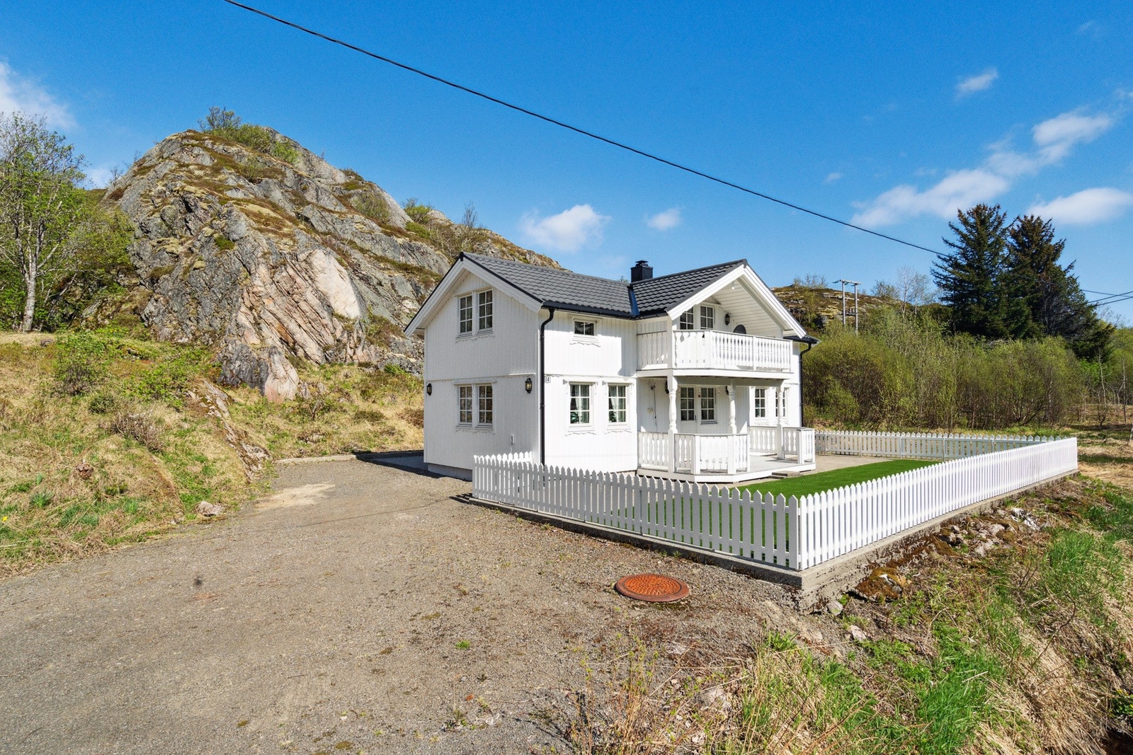 Velkommen til Våganveien 114 og til denne flotte fritidsboligen Galleribilde