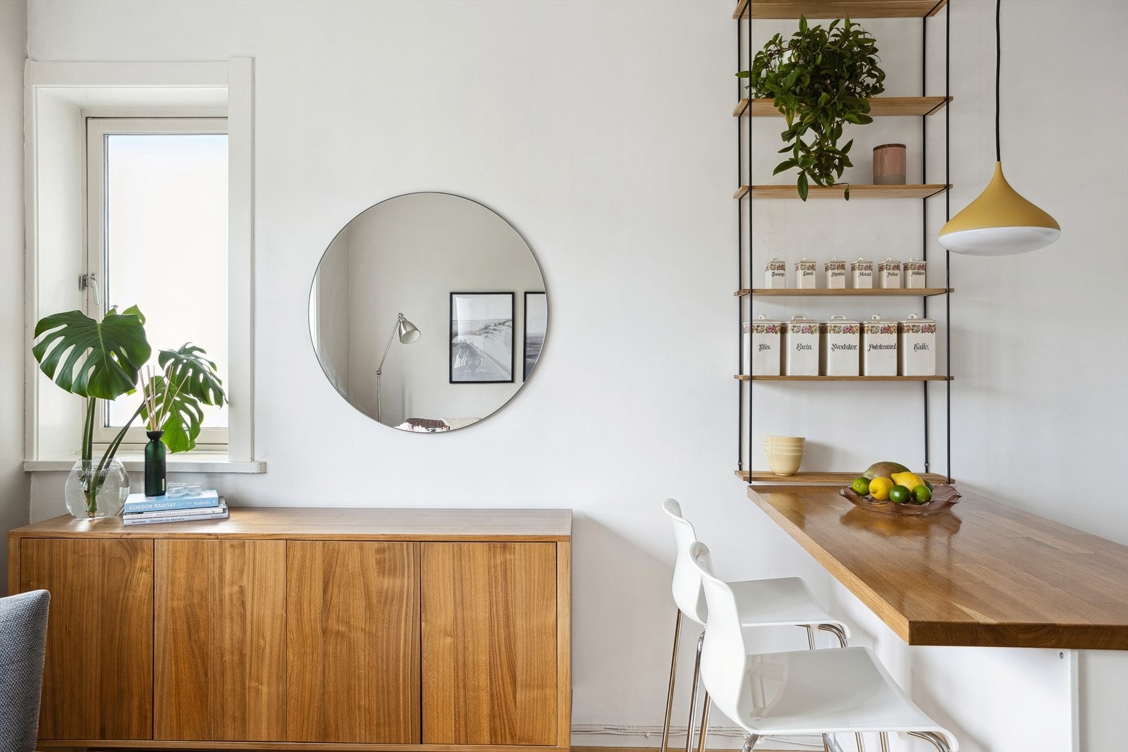 Leiligheten er nylig malt i en behagelig og nøytral farge. Galleribilde