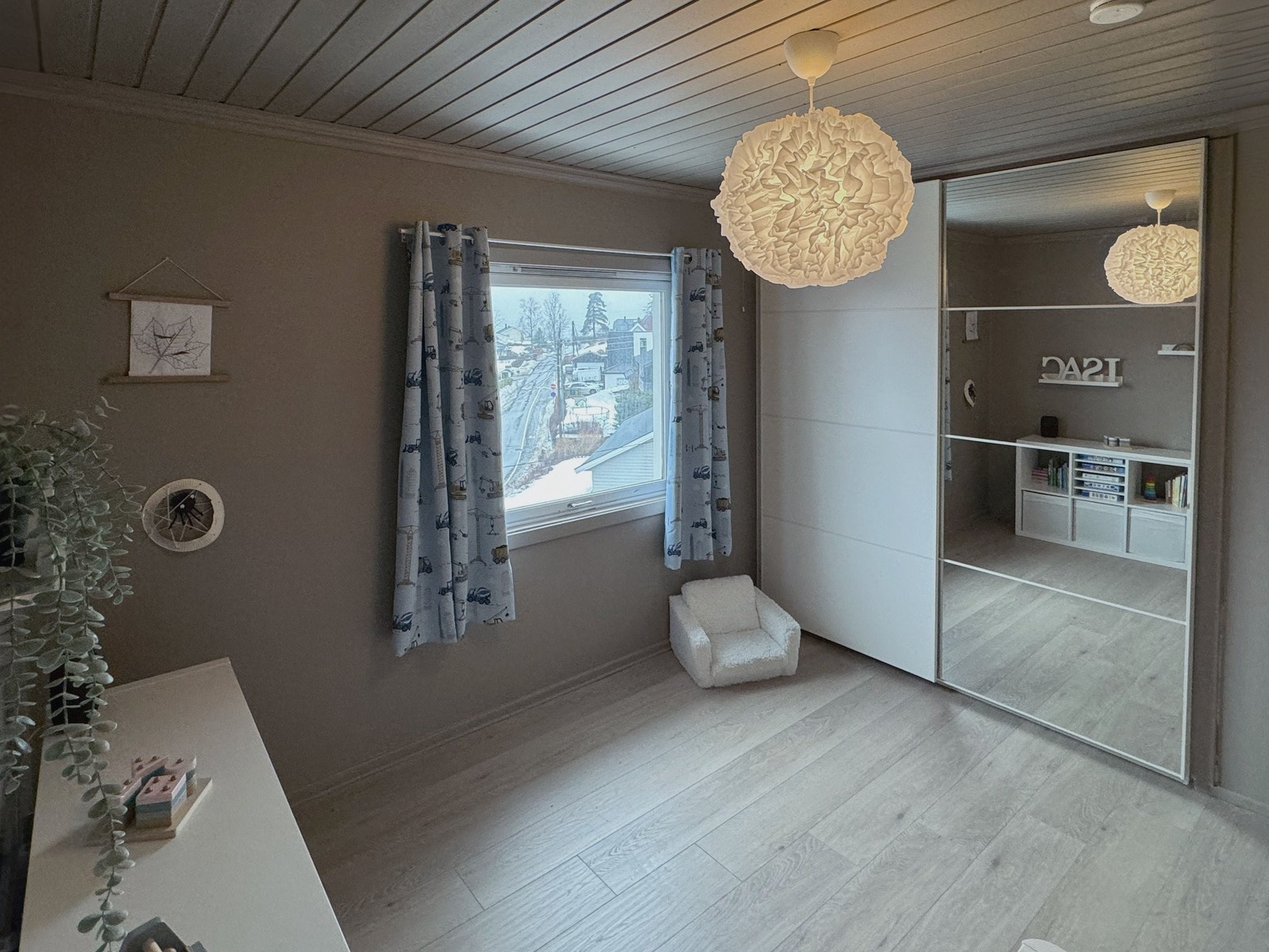 Nye innebygde pax skap fra 2023 i begge soverom. Galleribilde