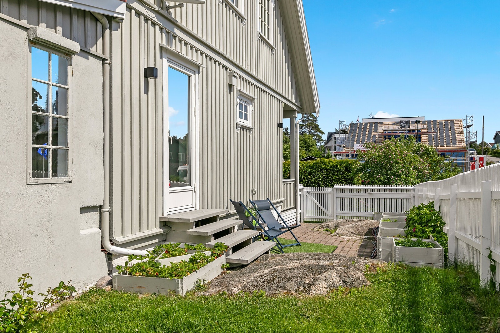 Det er flere soner man kan benytte rundt på eiendommen. Galleribilde