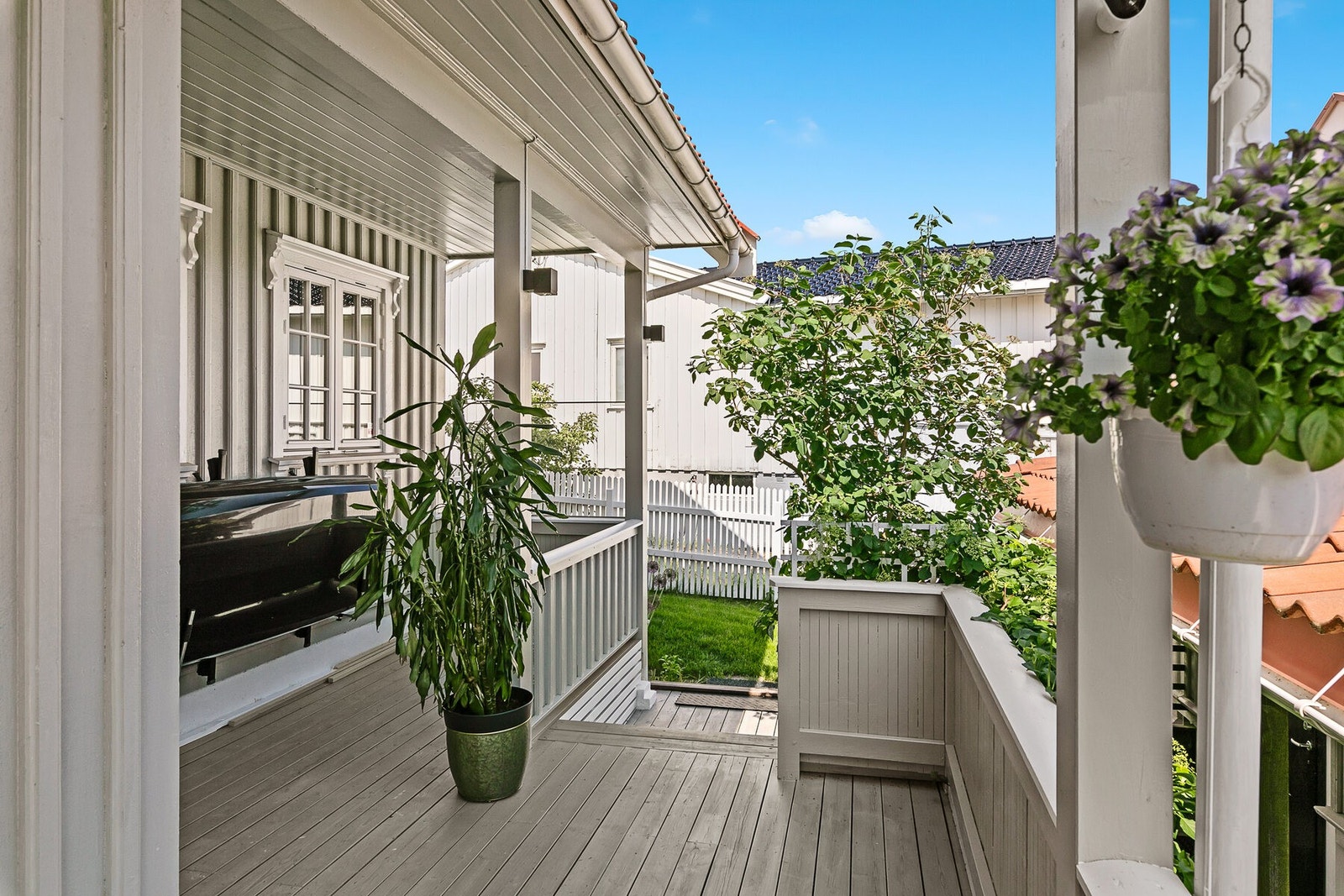 Overbygget inngangsparti. Galleribilde