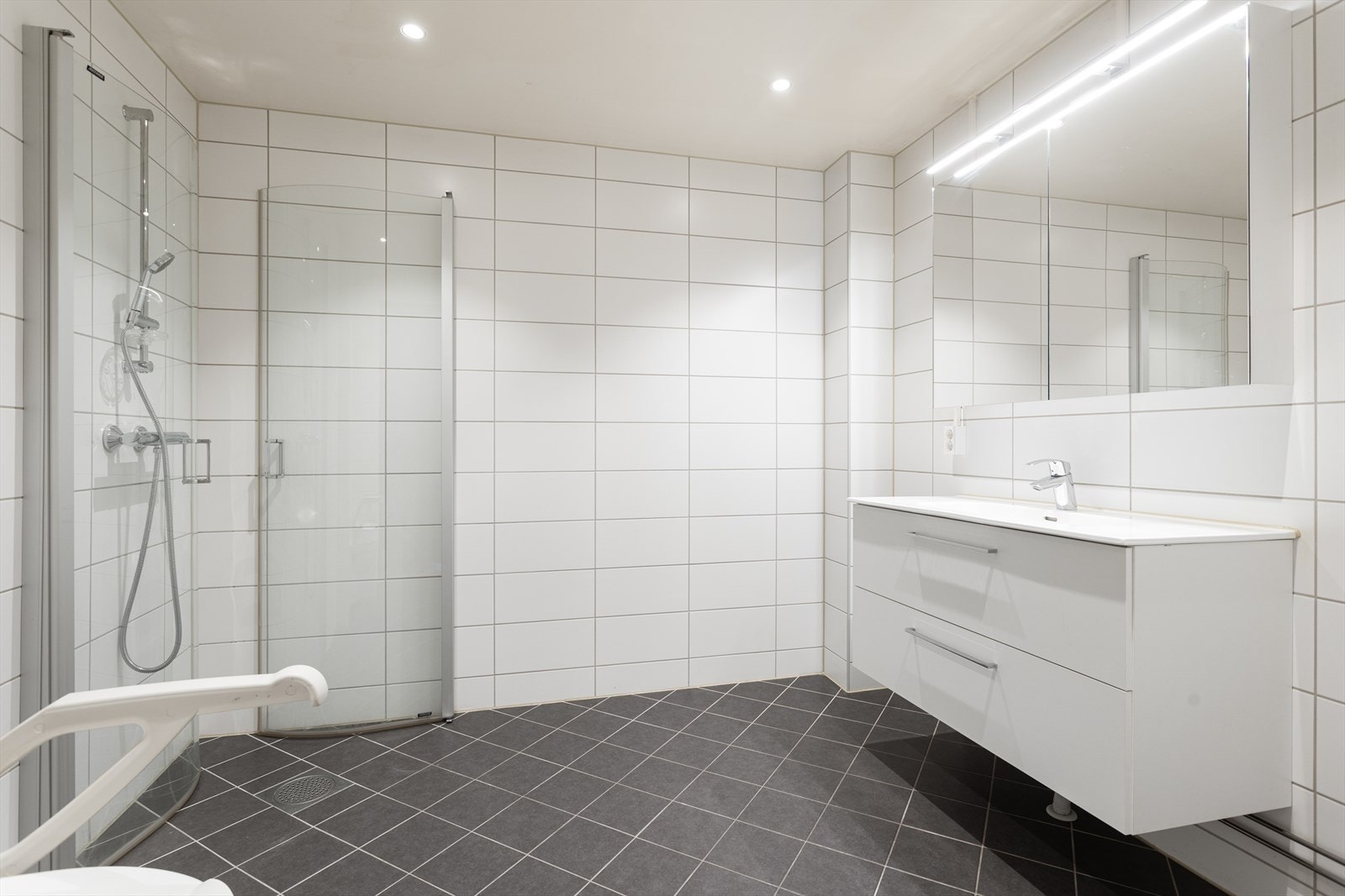 Badet er pusset opp i regi av borettslaget i 2021. Galleribilde