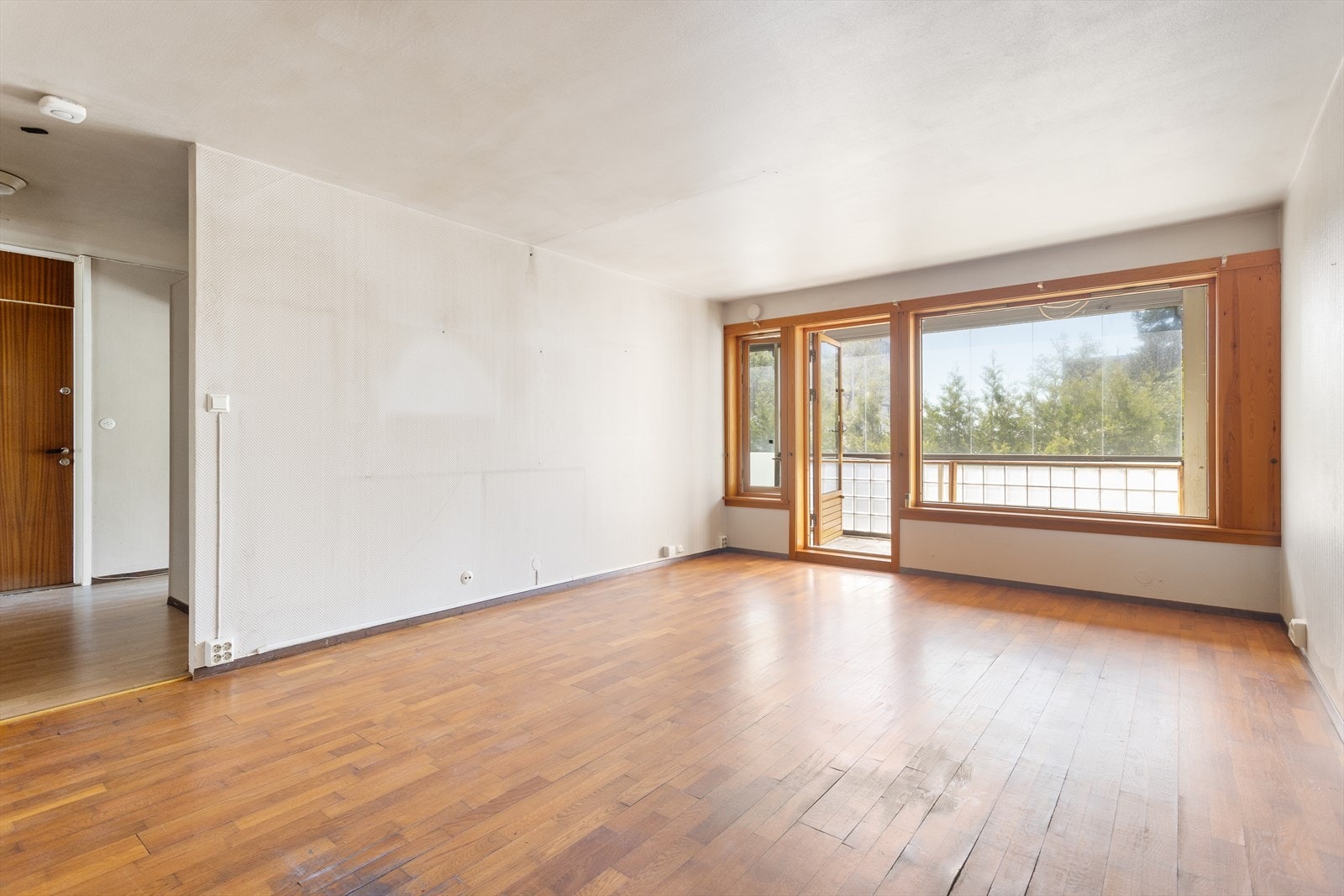 Fra stuen har du adkomst til en innglasset balkong. Galleribilde