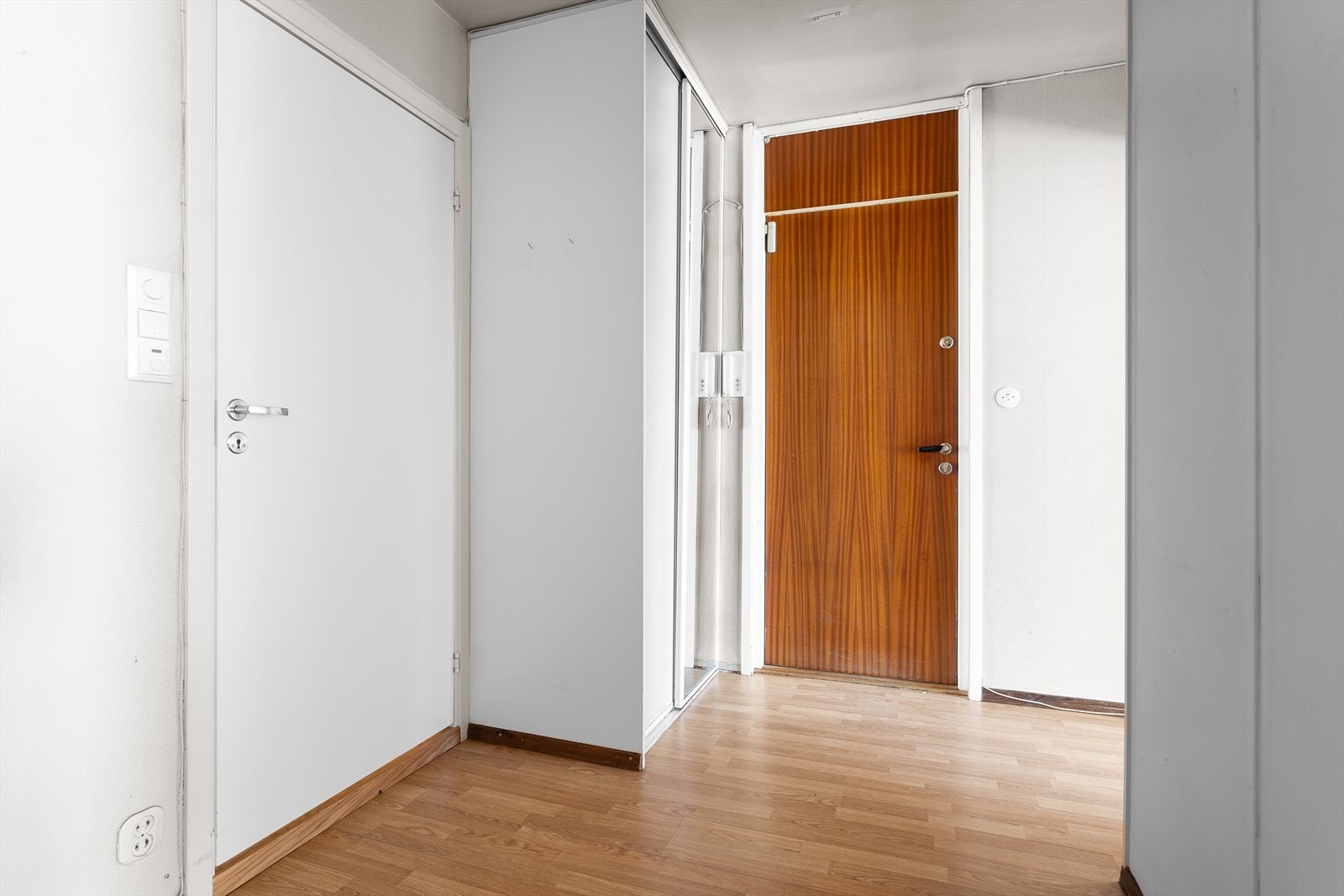 Fra entrén har du adkomst til badet. Galleribilde