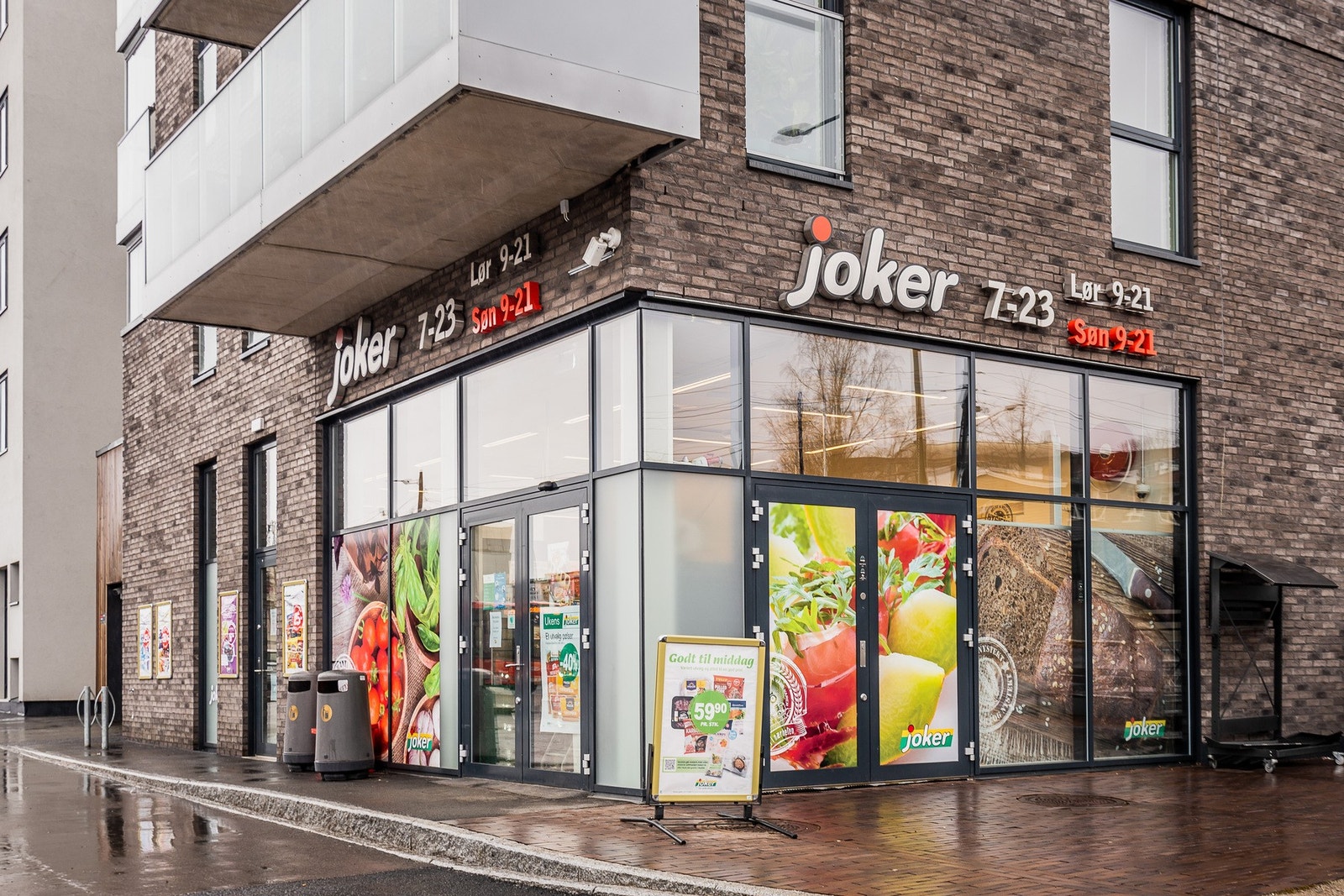 Joker dagligvare har søndagsåpent og ligger på hjørnet av Frysjaveien og Kjelsåsveien. Galleribilde