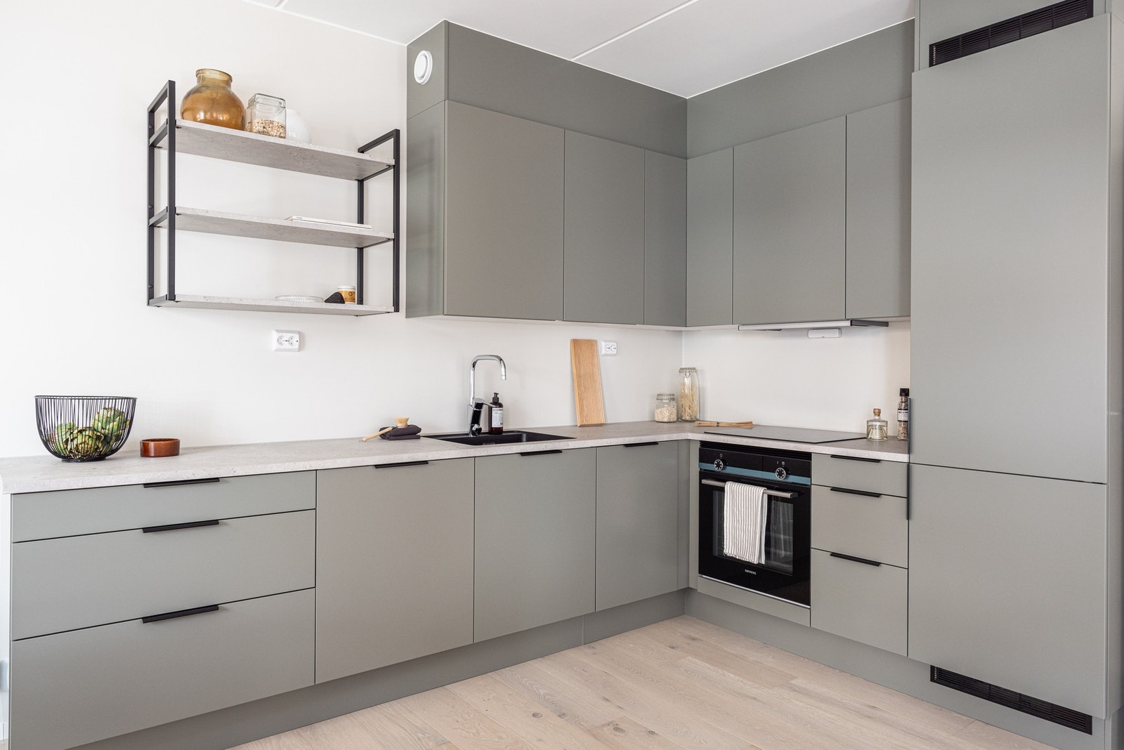 Stilrene fargetoner. Galleribilde