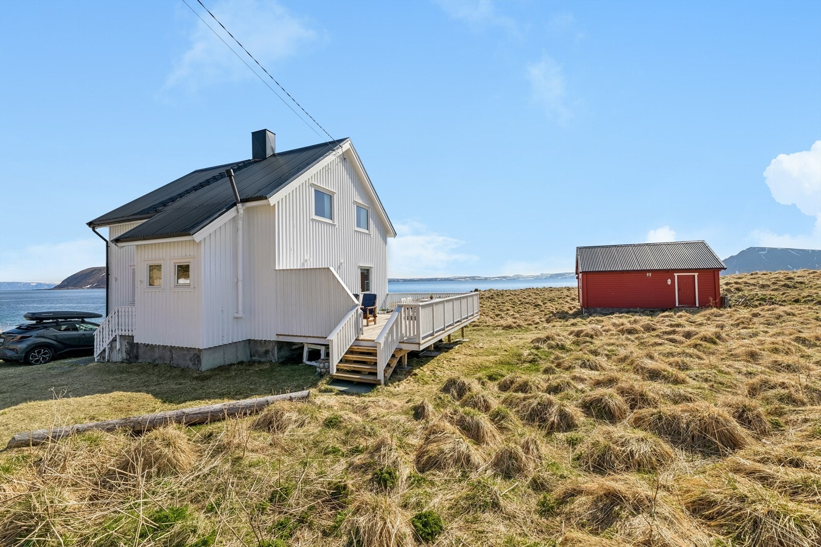 Bolig og Fjøs. Fjøset benyttes til lager i dag, men her er det mange muligheter for annen bruk. Galleribilde
