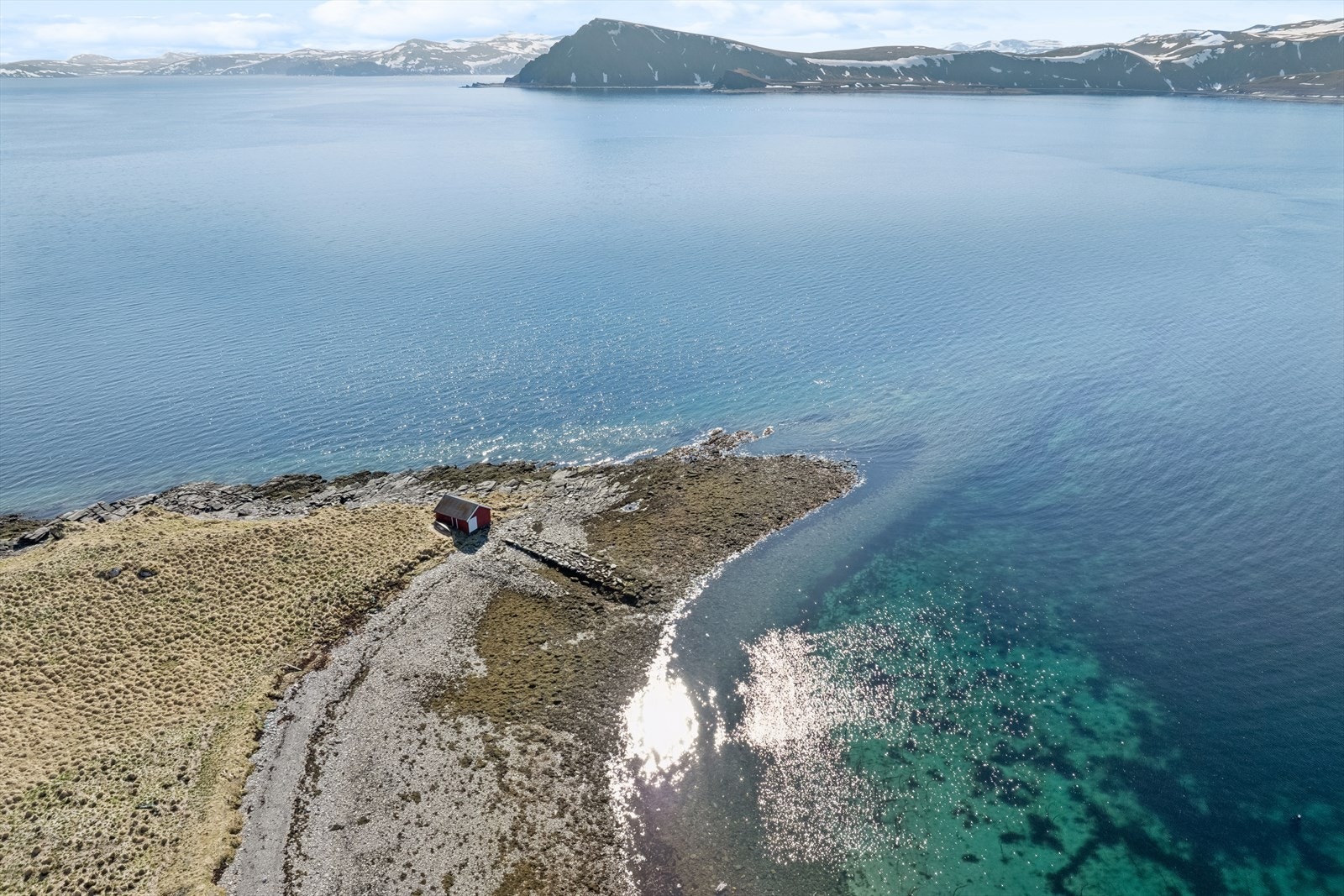Naust med båtstø Galleribilde