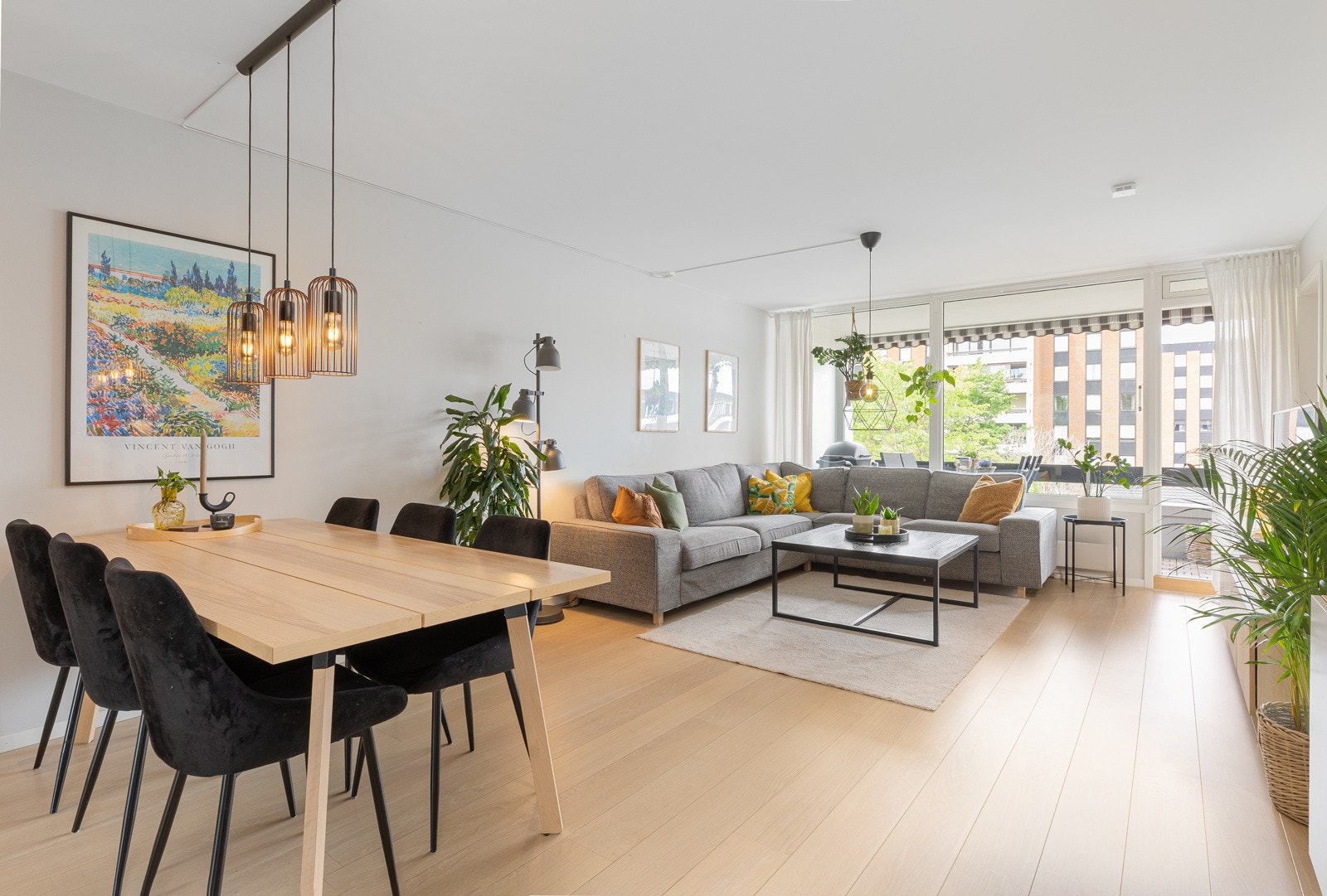 Velkommen til Landingsveien 68 og Orebakken Borettslag! Galleribilde