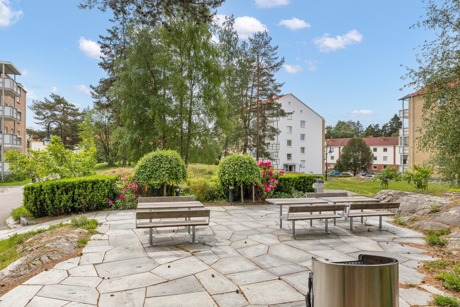 Grønne lunger rett utenfor leiligheten. Galleribilde