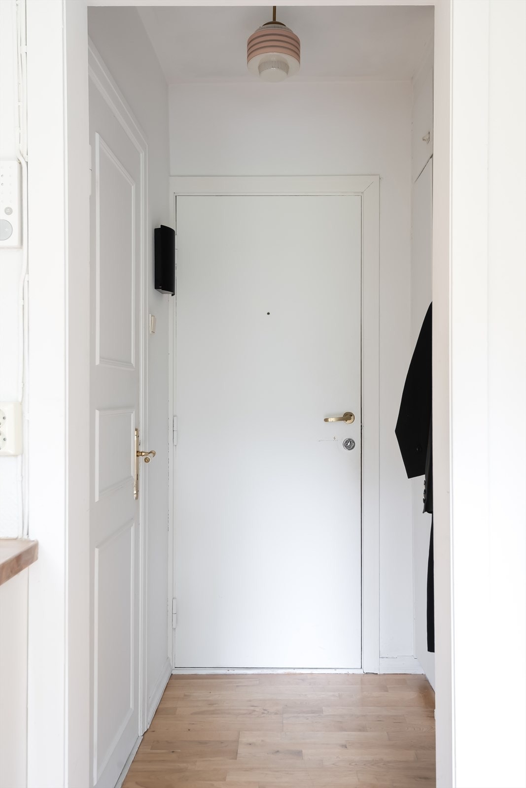 Trivelig entré på 2 m². Galleribilde
