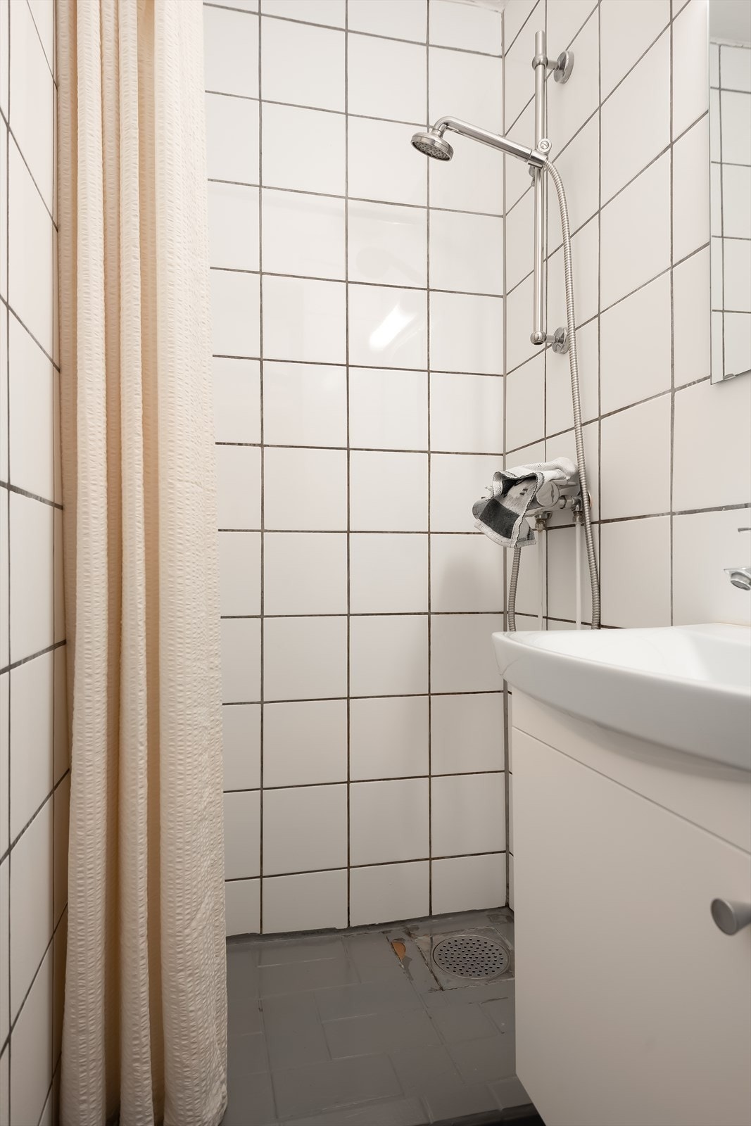 Borettslaget disponerer en felles vaskekjeller for beboere med bookingsystem gjennom borettslaget sin app. Galleribilde